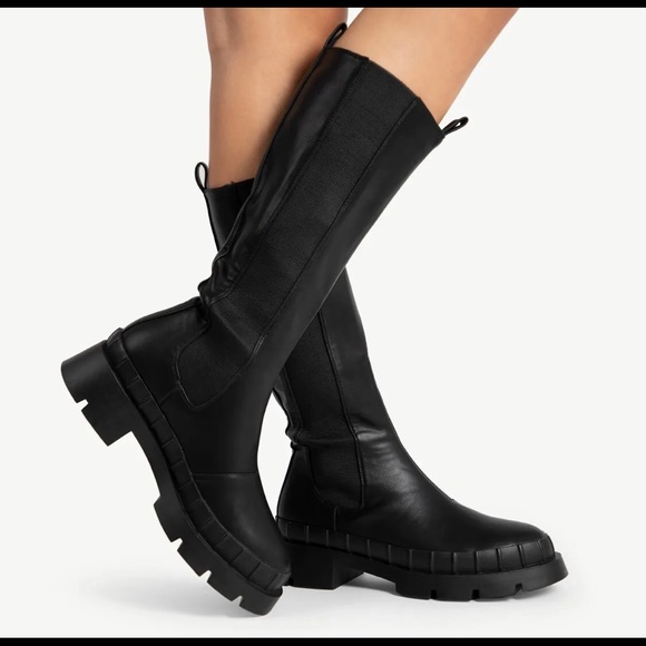 Never Worn Black Pu Raid Boots 